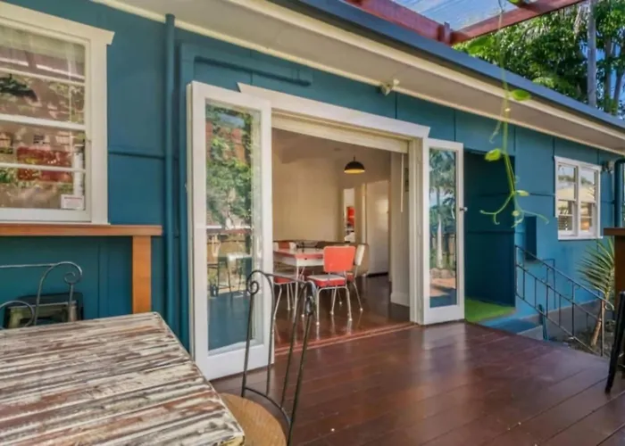 Frankies Beach House - 1 A Carlyle Lane Byron Bay